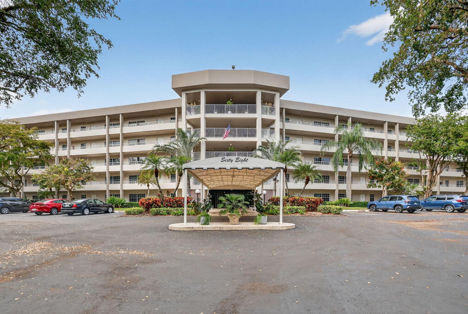 545 Oaks Lane # 409, Pompano Beach FL 33069