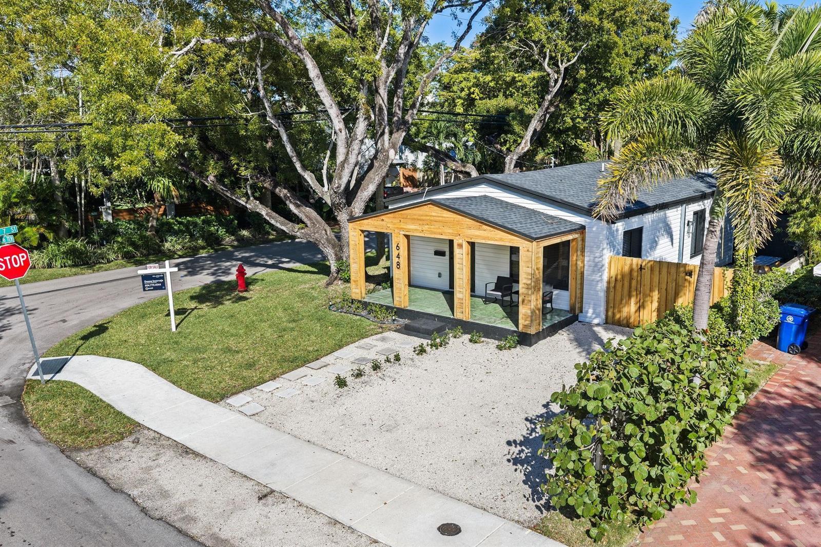 648 NE 16th Terrace, Fort Lauderdale FL 33304
