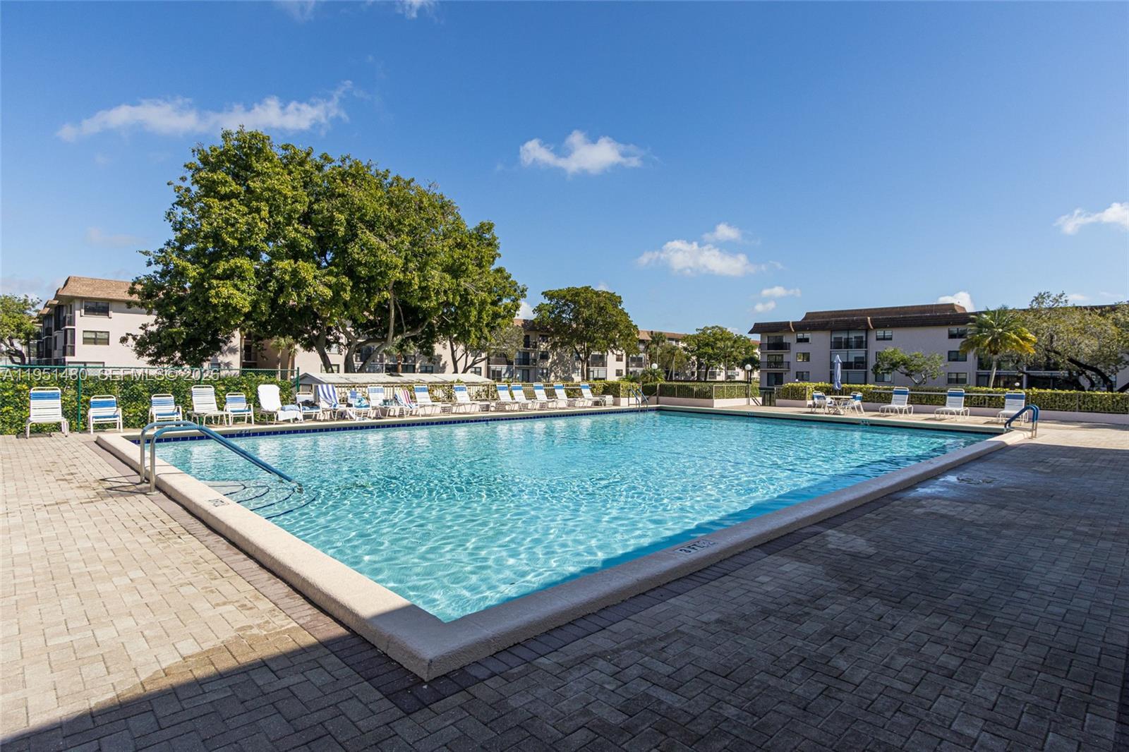 6085 N Sabal Palm Blvd # 208, Tamarac FL 33319