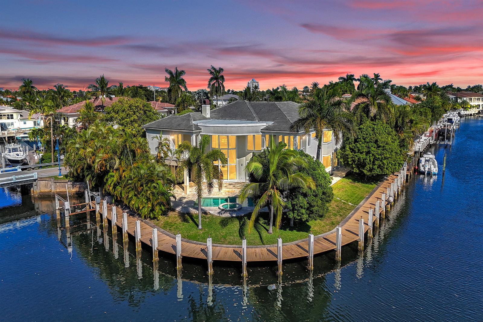 2330 NE 31st Court, Lighthouse Point FL 33064