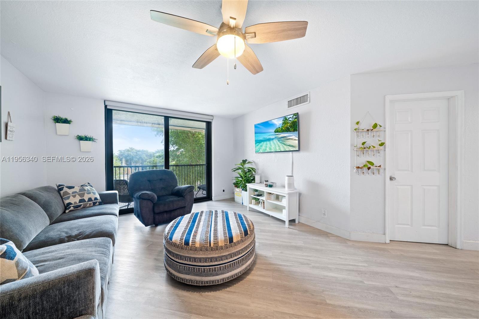 10551 W Broward Blvd # 408, Plantation FL 33324