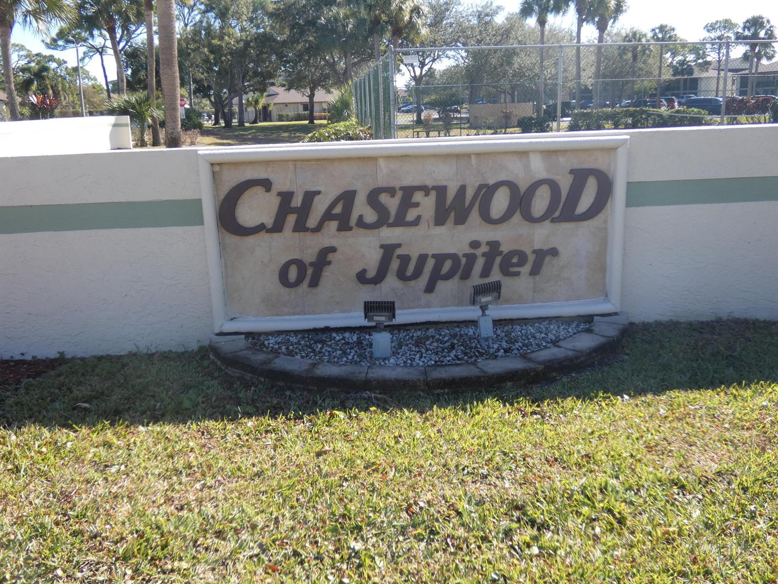 6495 SE Chasewood Drive, Jupiter FL 33458