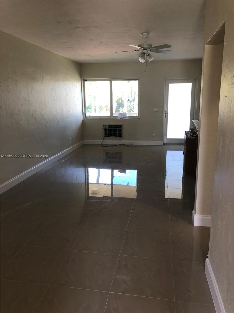 600 Layne Blvd # 208, Hallandale Beach FL 33009