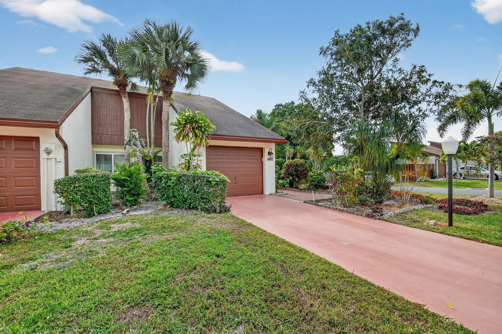 6730 Starkeys Place, Lake Worth FL 33467