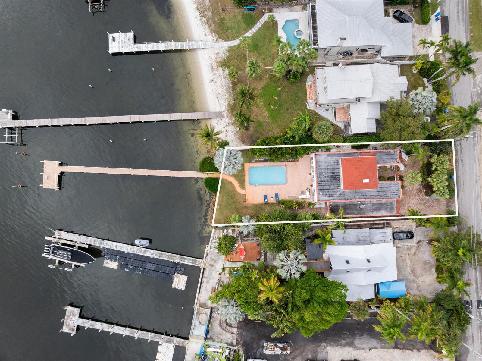 114 S Lake Drive, Lantana FL 33462