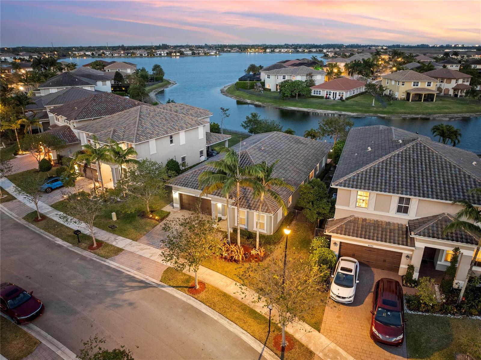 8550 Lakeside Bend, Parkland FL 33076