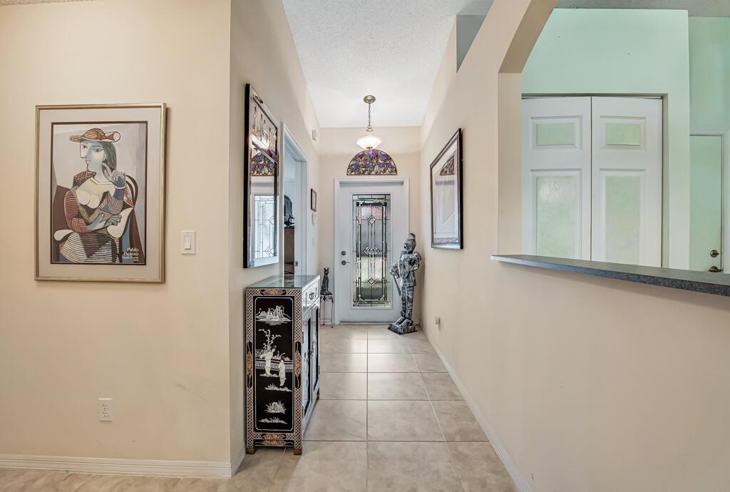 8482 Logia Circle, Boynton Beach FL 33472