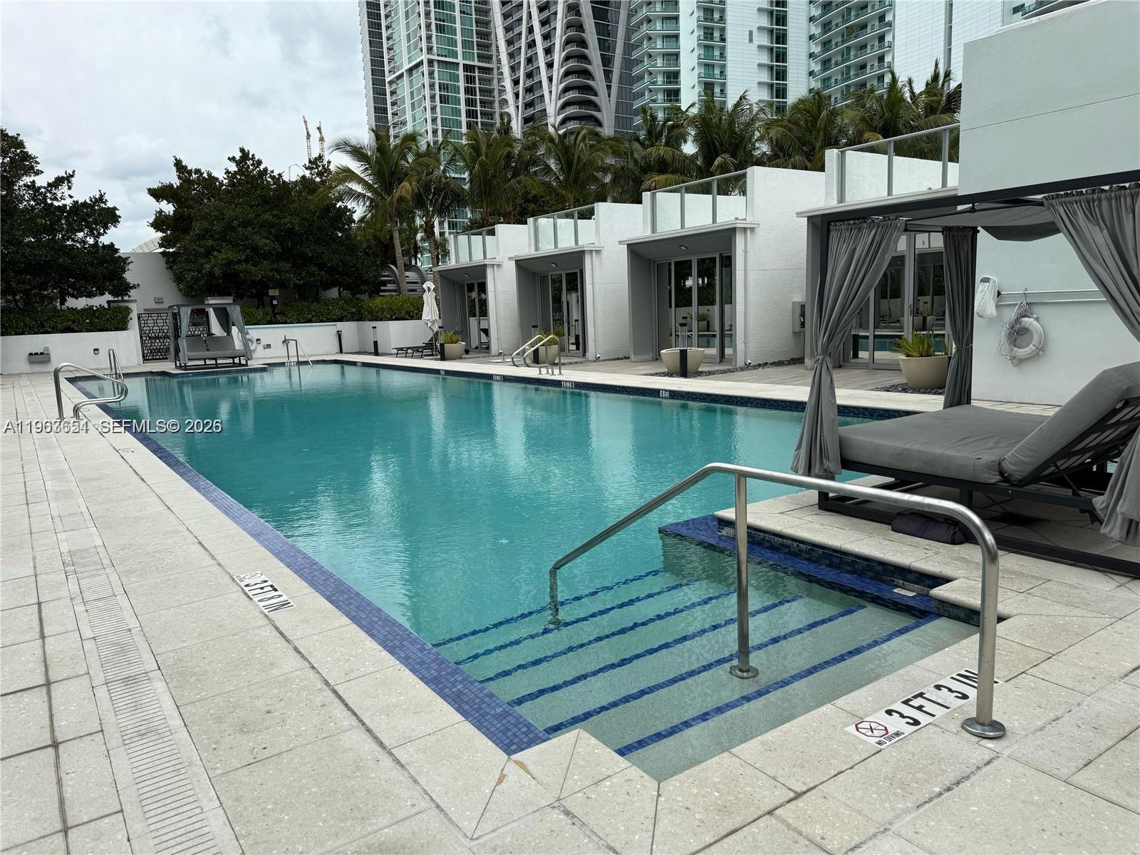 851 NE 1st ave # 7, Miami FL 33132
