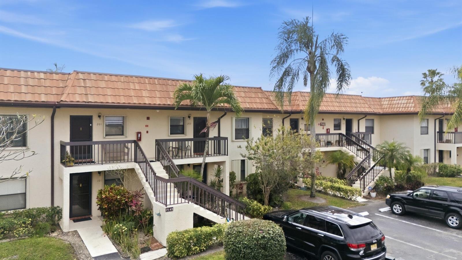 7142 Golf Colony Court # 102, Lake Worth FL 33467