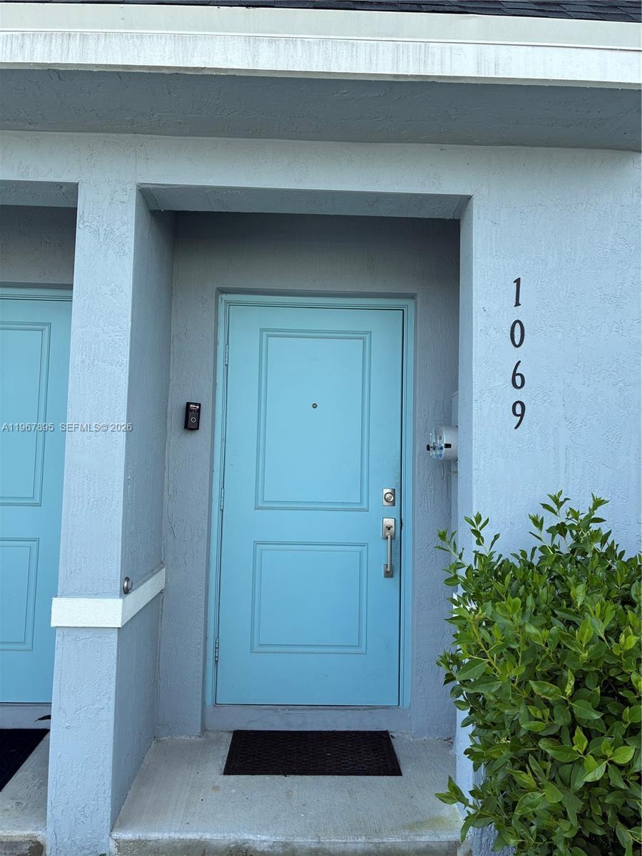 1069 NW 4th Ter, Florida City FL 33034