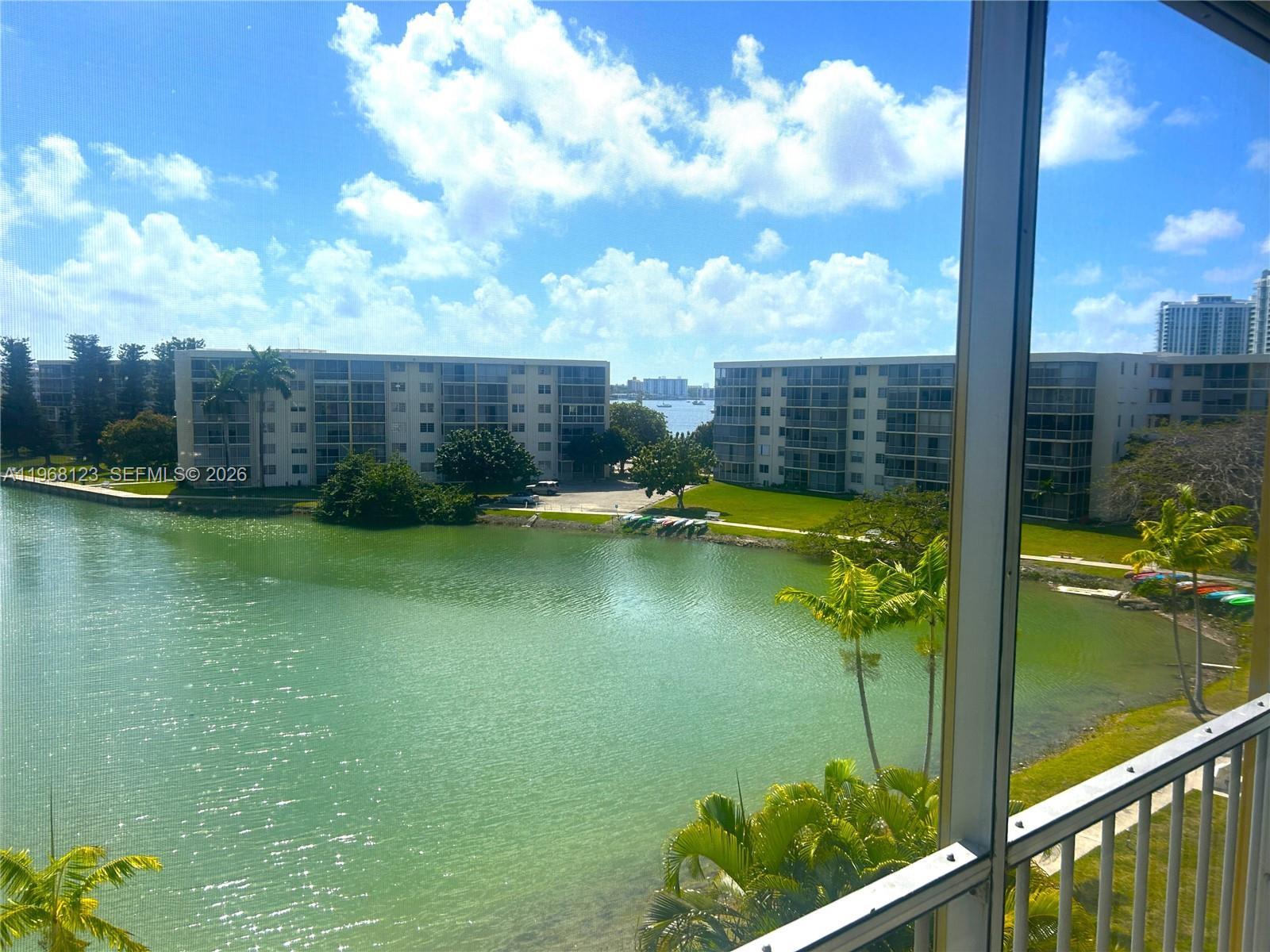 2851 Leonard Dr # J502, Aventura FL 33160