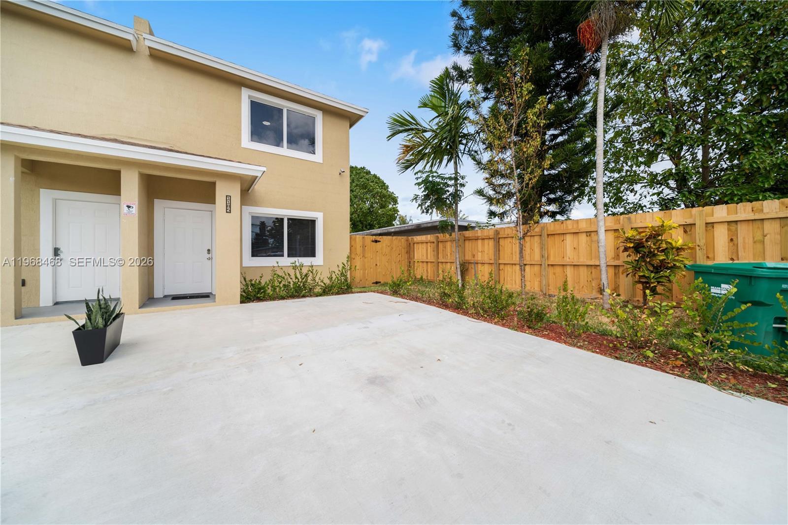 1185 NE 111th St, Miami FL 33161