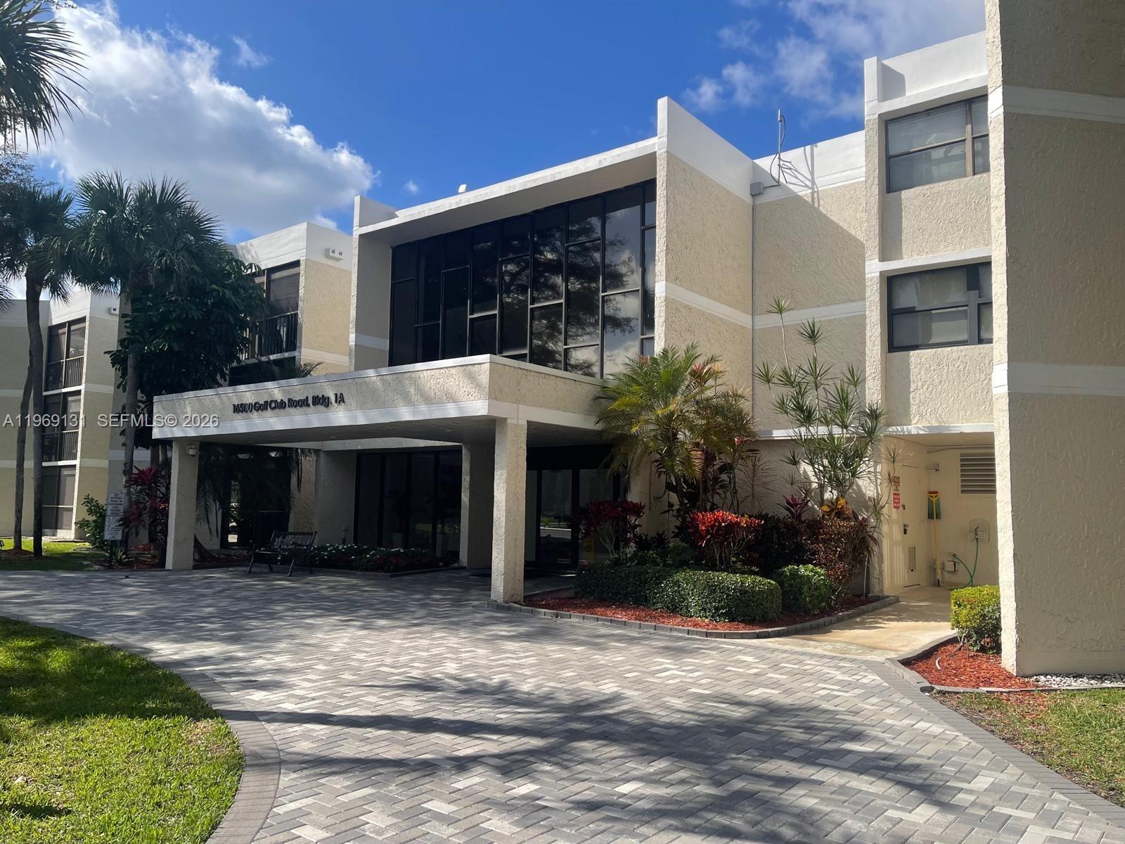 16500 Golf Club Rd # 204, Weston FL 33326