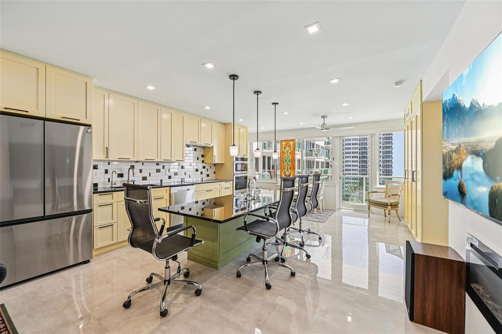 3233 NE 34th Street # 812a, Fort Lauderdale FL 33308