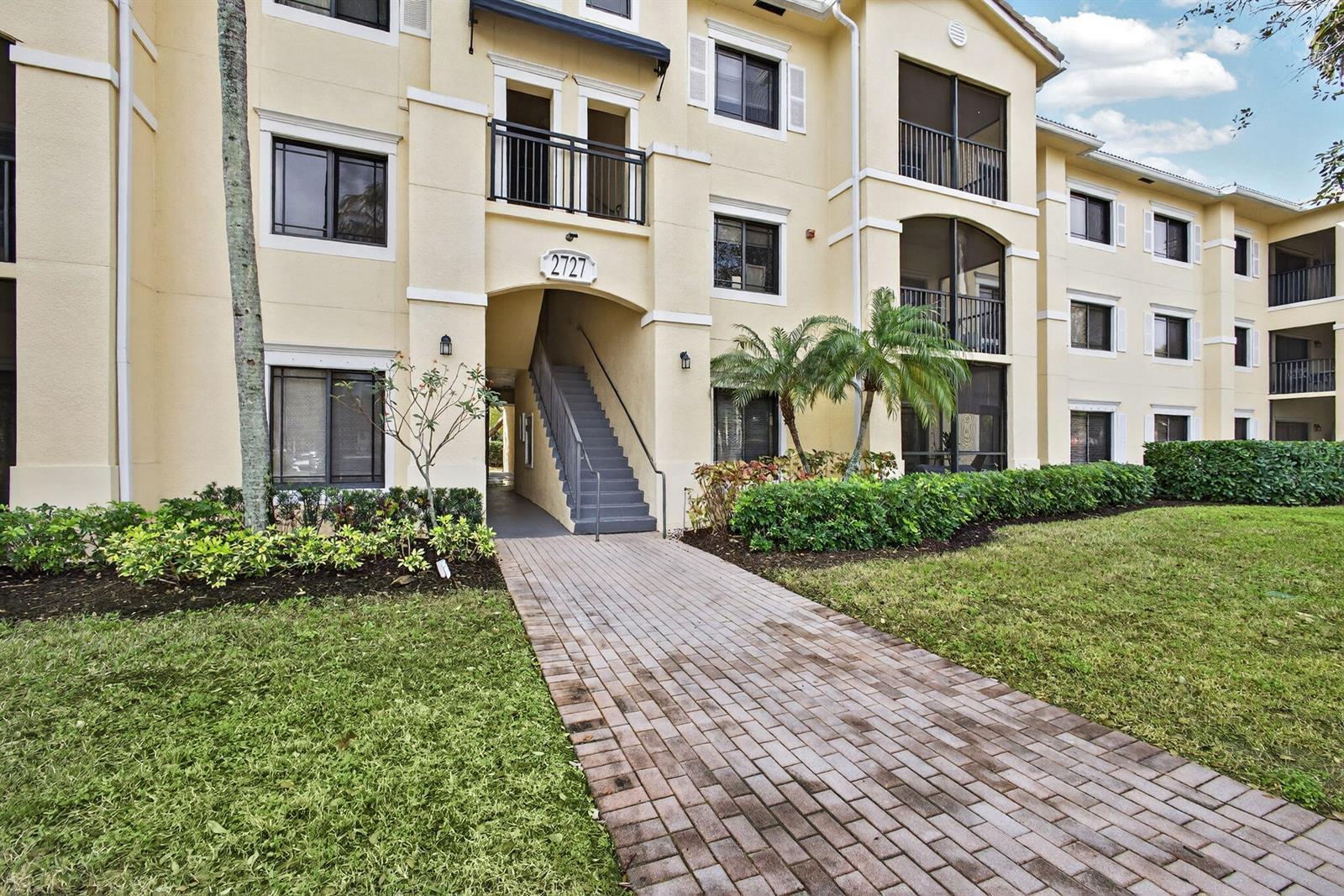 2727 Anzio Court # 203, Palm Beach Gardens FL 33410