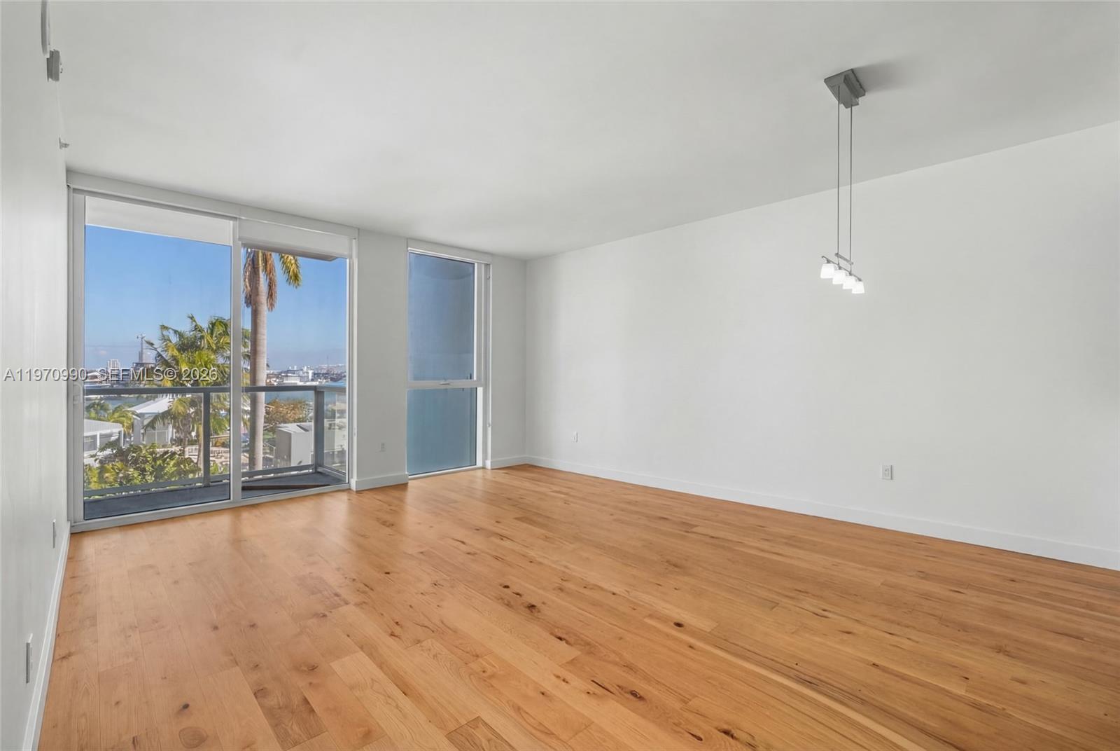 253 NE 2nd St # 1007, Miami FL 33132