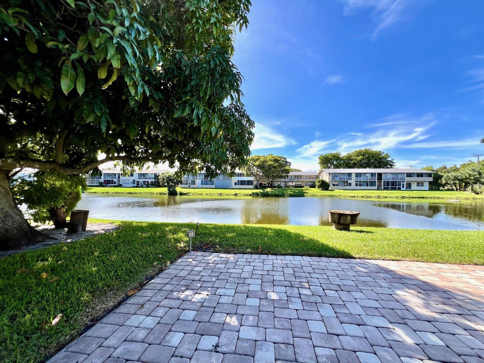 76 Sheffield D, West Palm Beach FL 33417