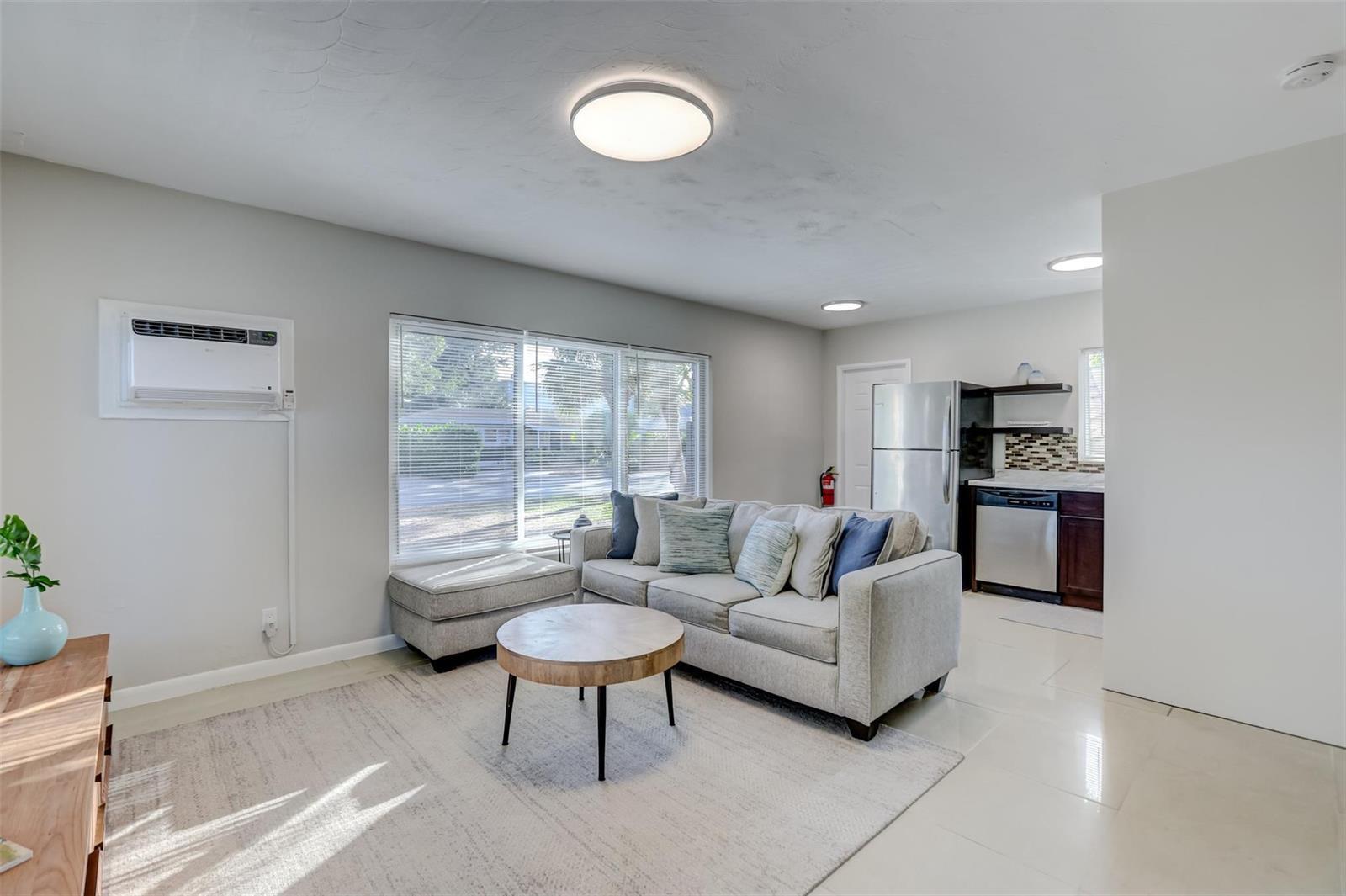 1005 NE 17th Court, Fort Lauderdale FL 33305