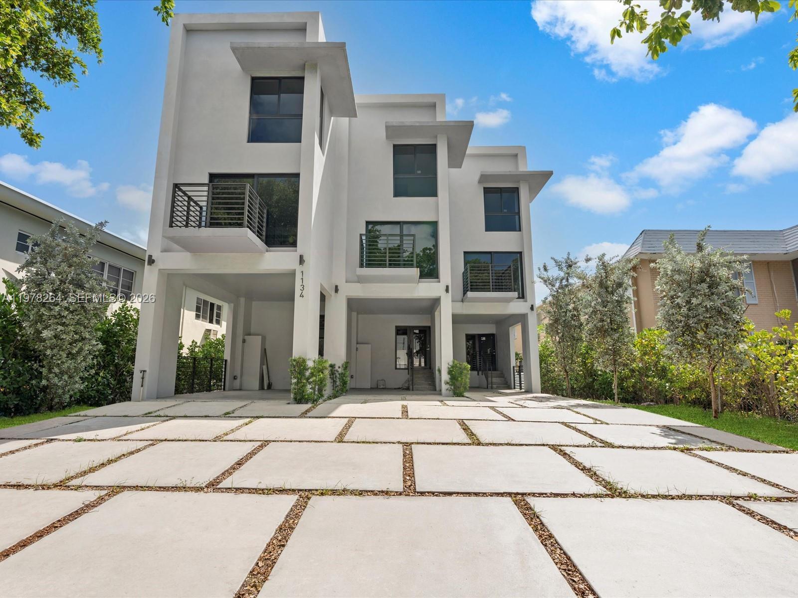 1134 71st St # 3, Miami Beach FL 33141