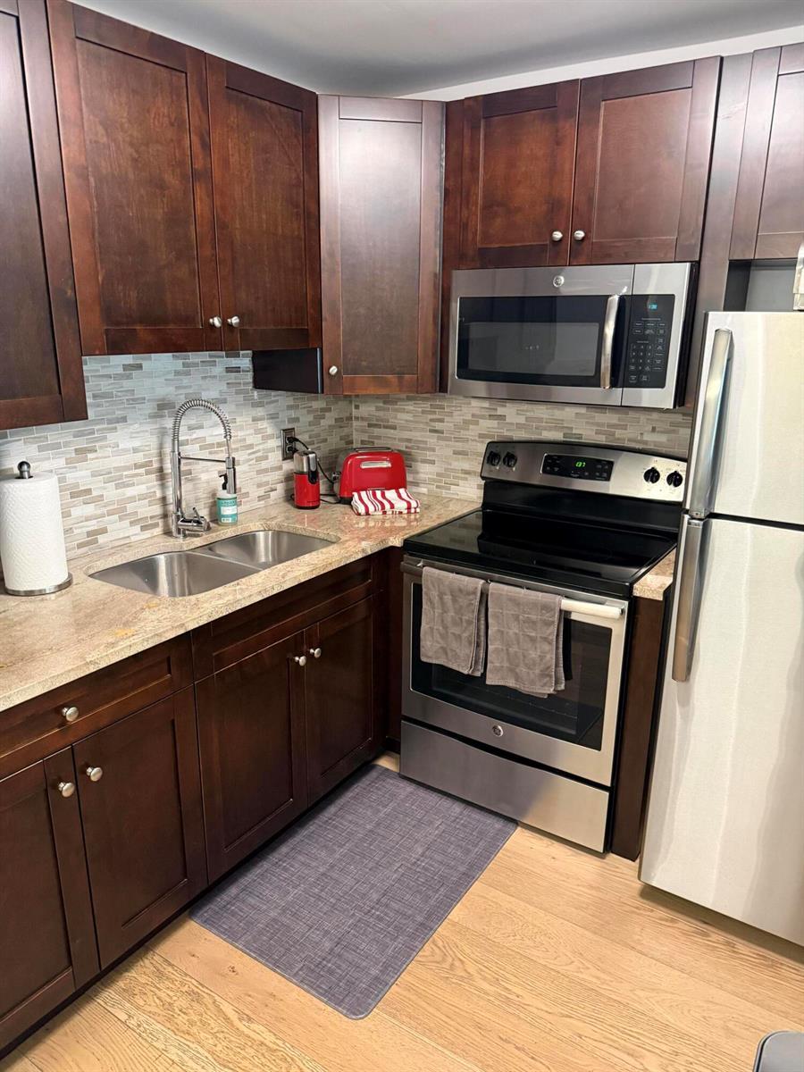 2920 Cynthia Lane # 107, FL 33461