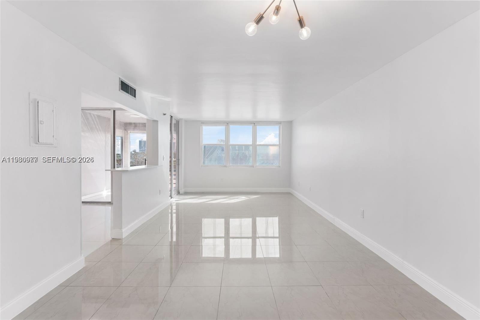17890 W Dixie Hwy # 501, North Miami Beach FL 33160