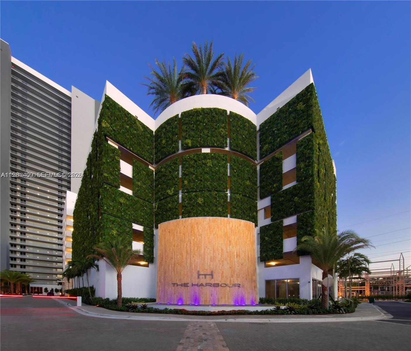 16385 Biscayne Blvd # 1120, North Miami Beach FL 33160