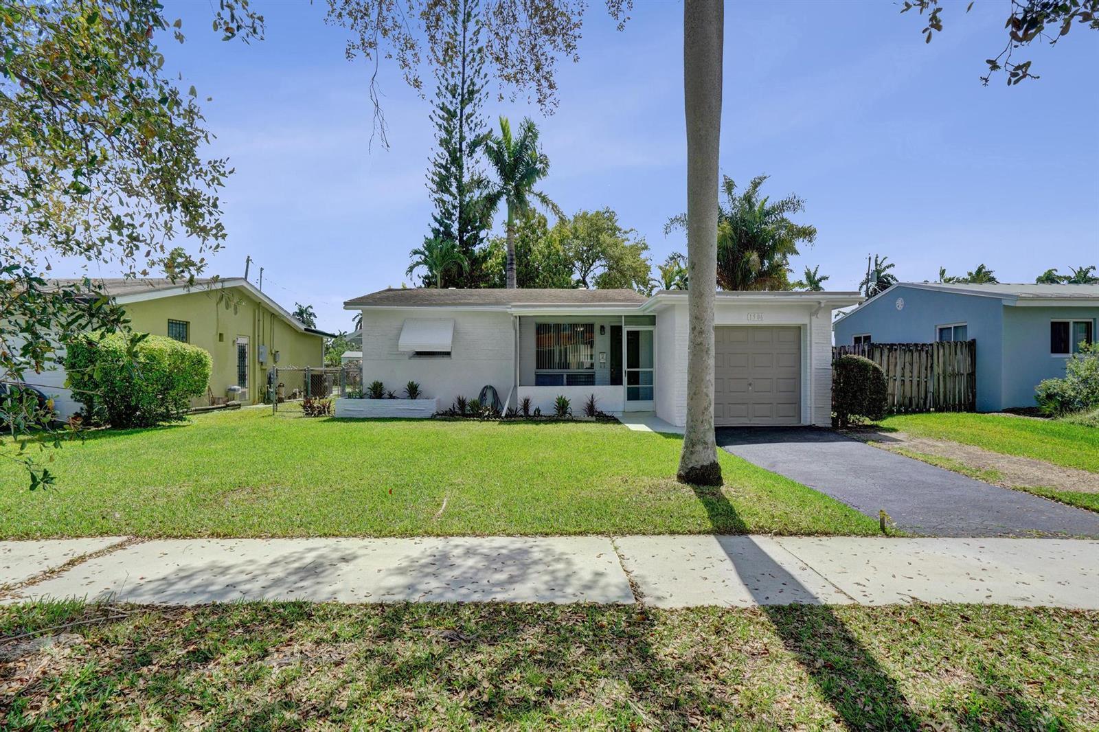 1506 Cleveland Street, Hollywood FL 33020