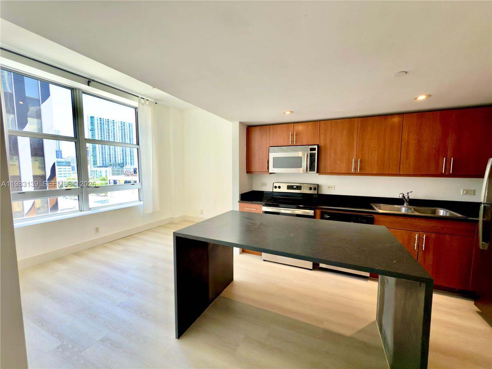 111 E Flagler St # 805, Miami FL 33131