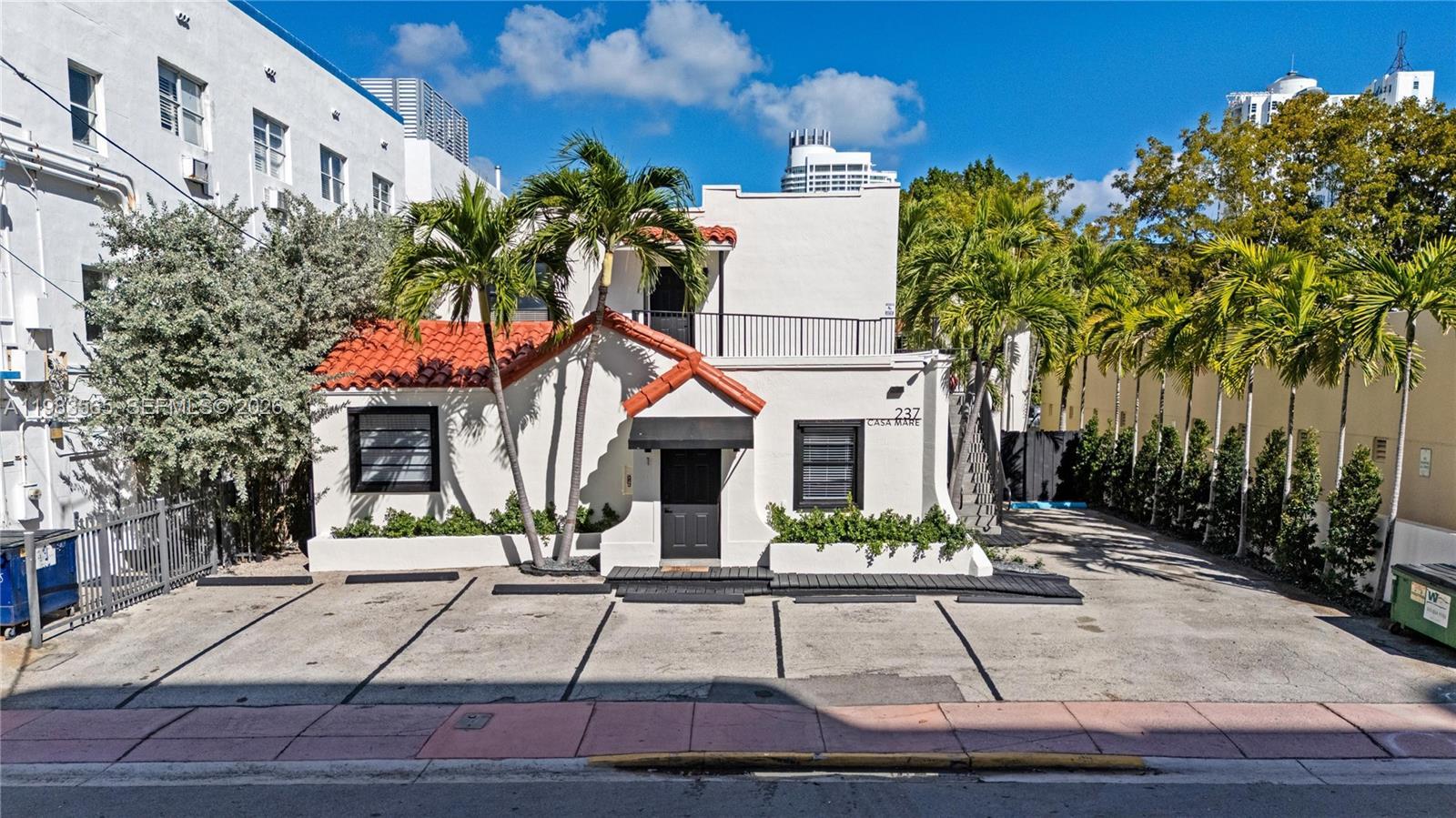 237 38th St # 4, Miami Beach FL 33140