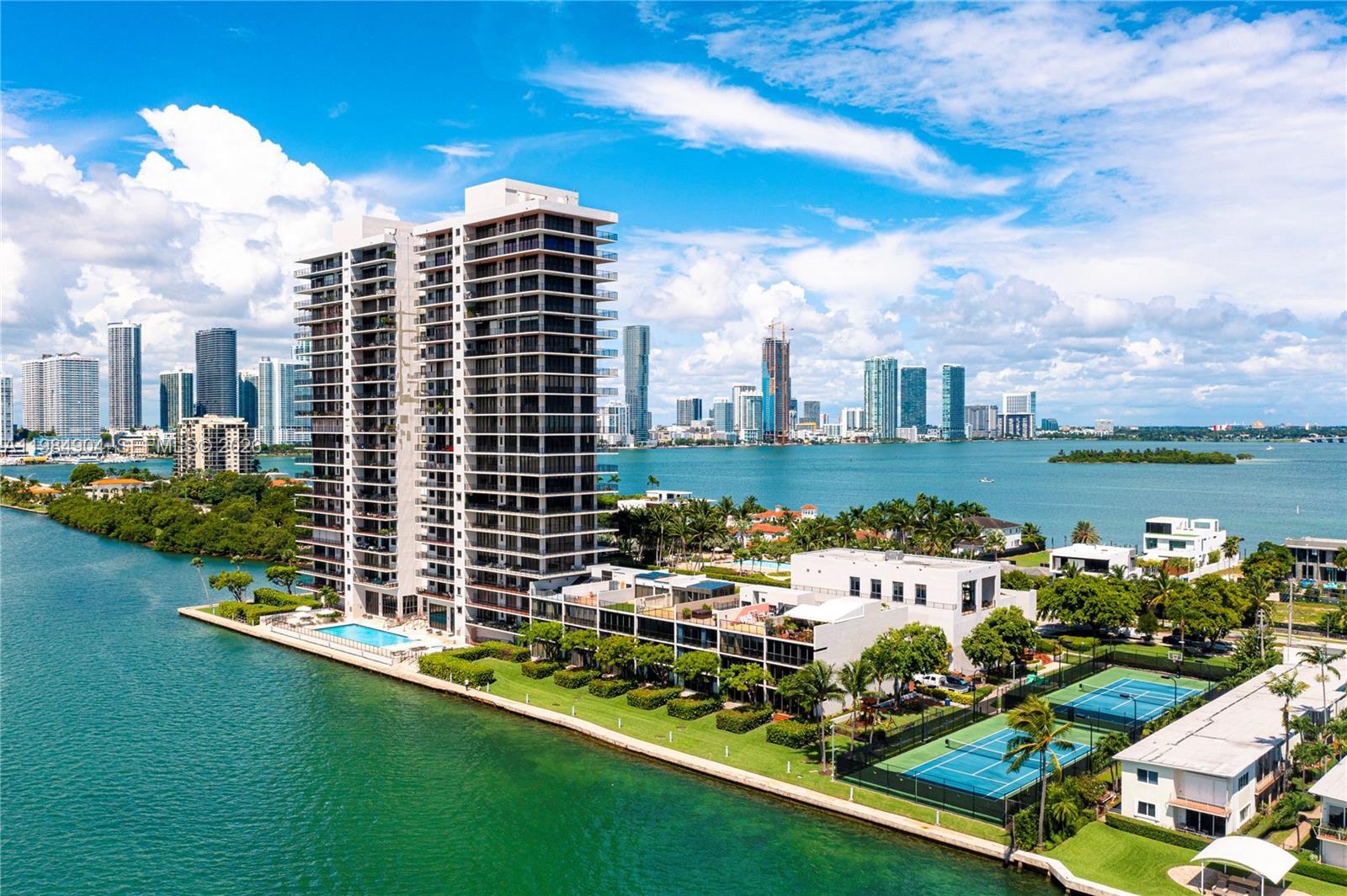 1000 Venetian Way # 303, Miami FL 33139