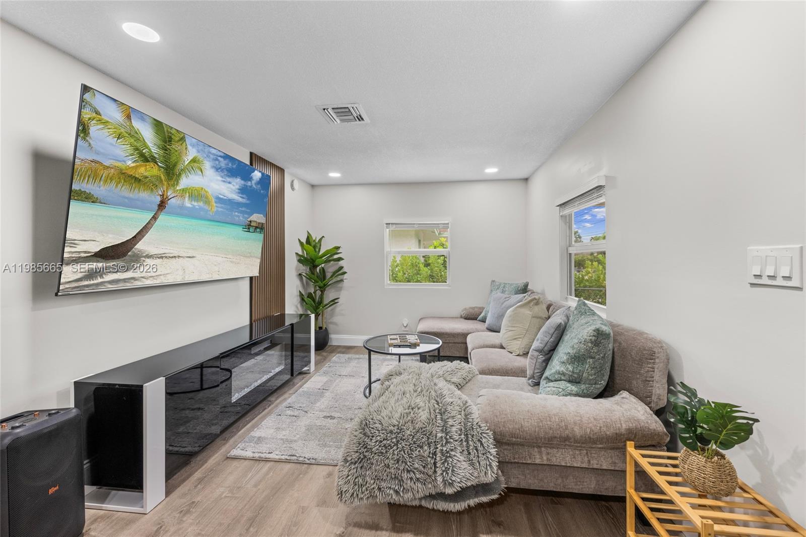 6674 4th, Jupiter FL 33458