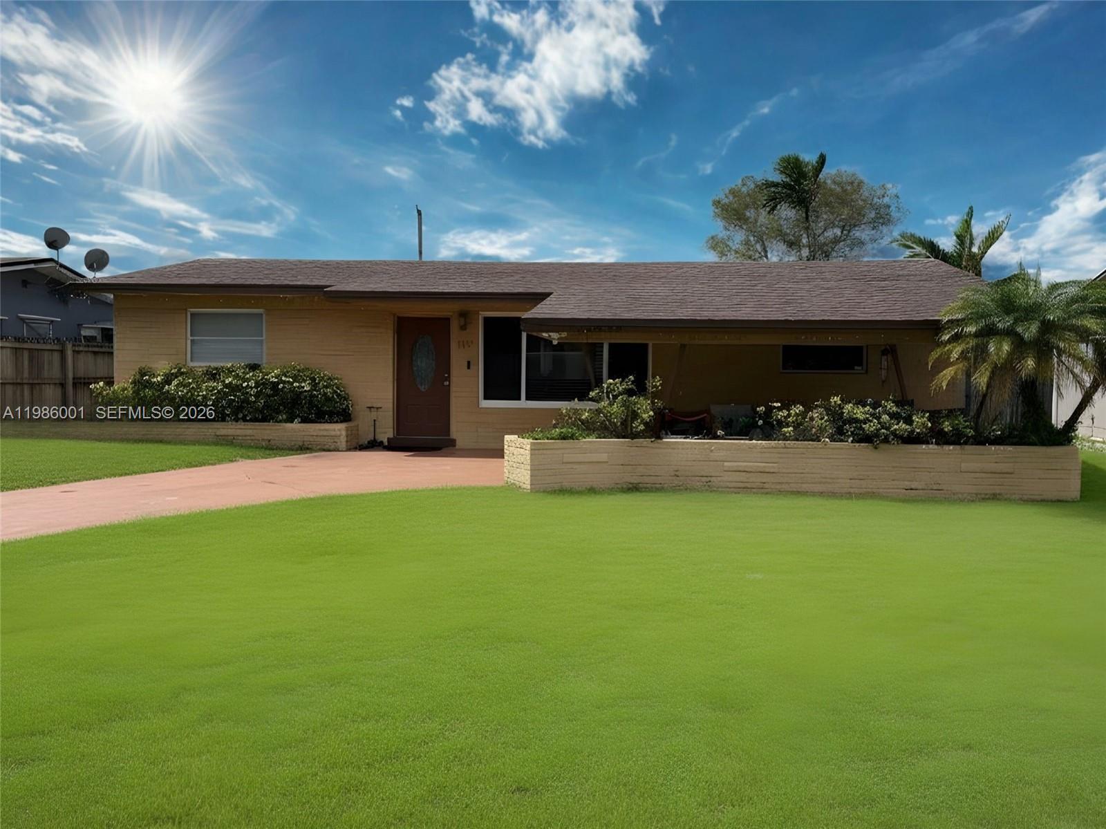 1833 SW 43rd Ave, Fort Lauderdale FL 33317
