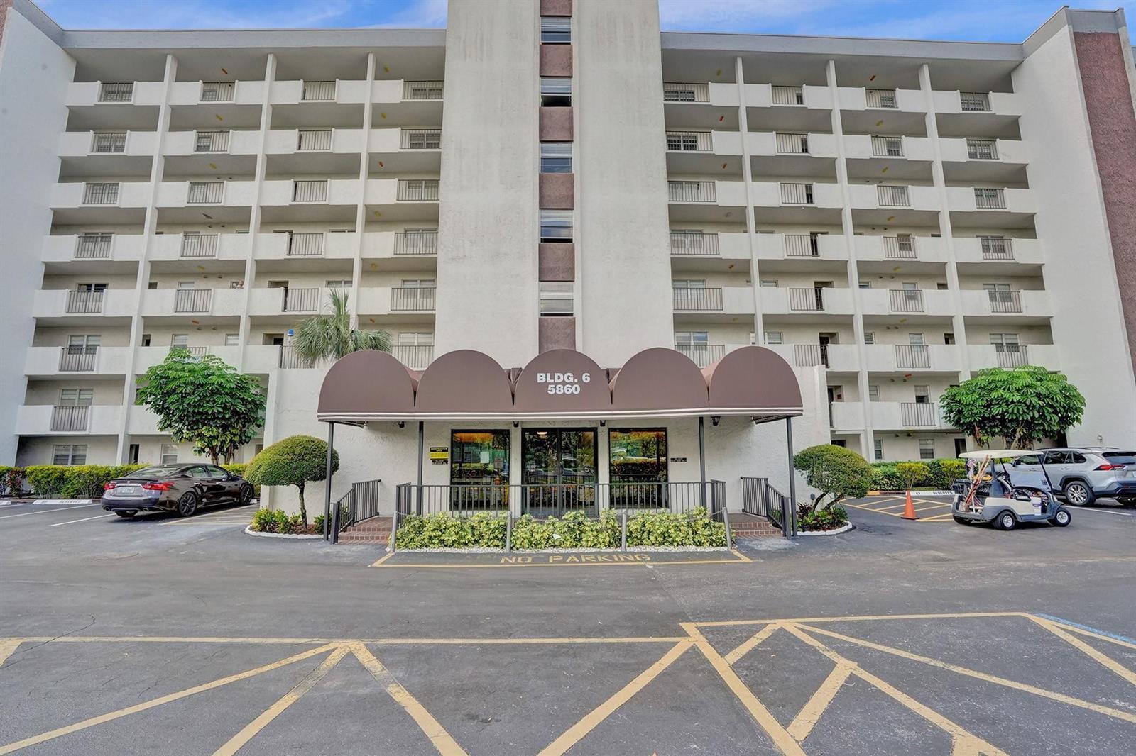 5860 NW 44th Street # 603, Lauderhill FL 33319
