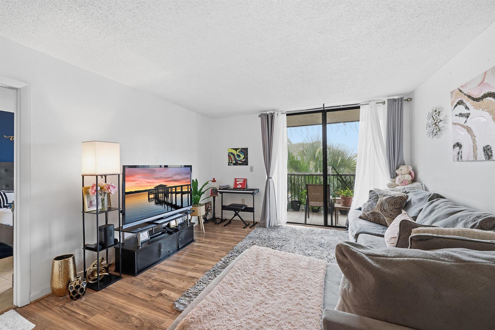 5570 NW 44th Street # 313a, Lauderhill FL 33319