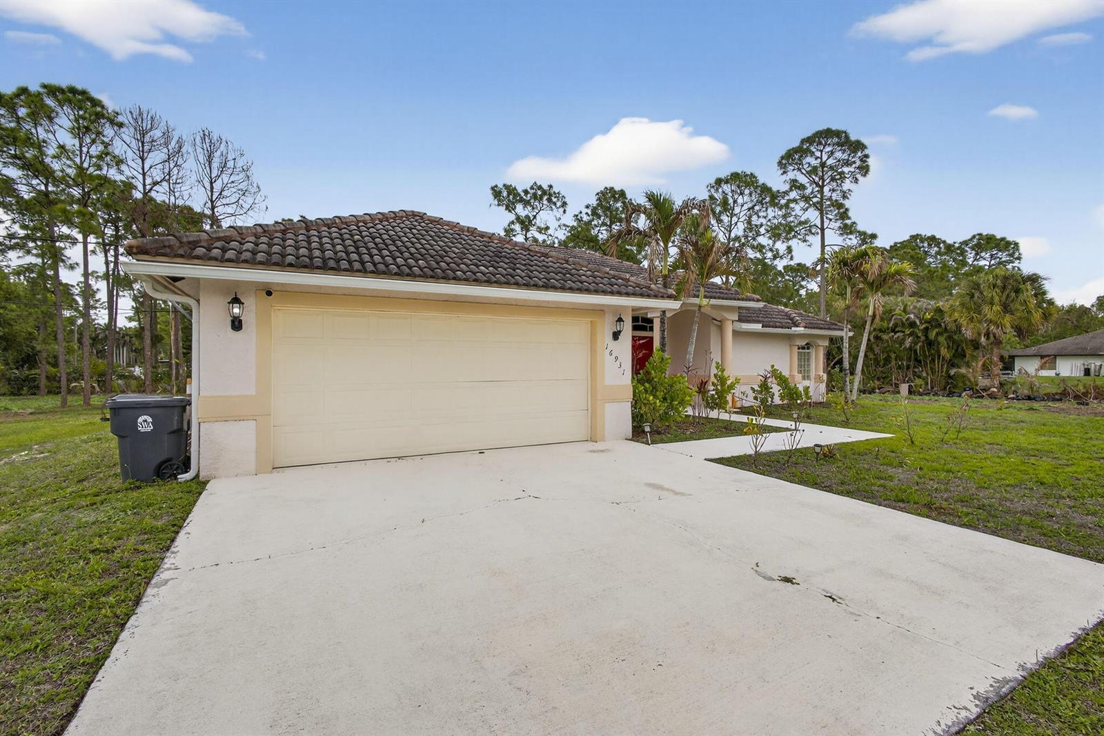 16931 N 78th Rd Road N, FL 33470