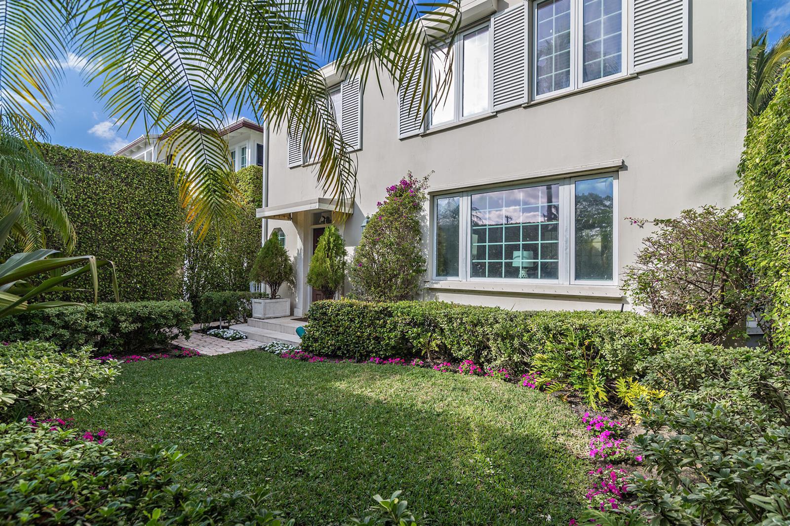 155 Peruvian Avenue, Palm Beach FL 33480