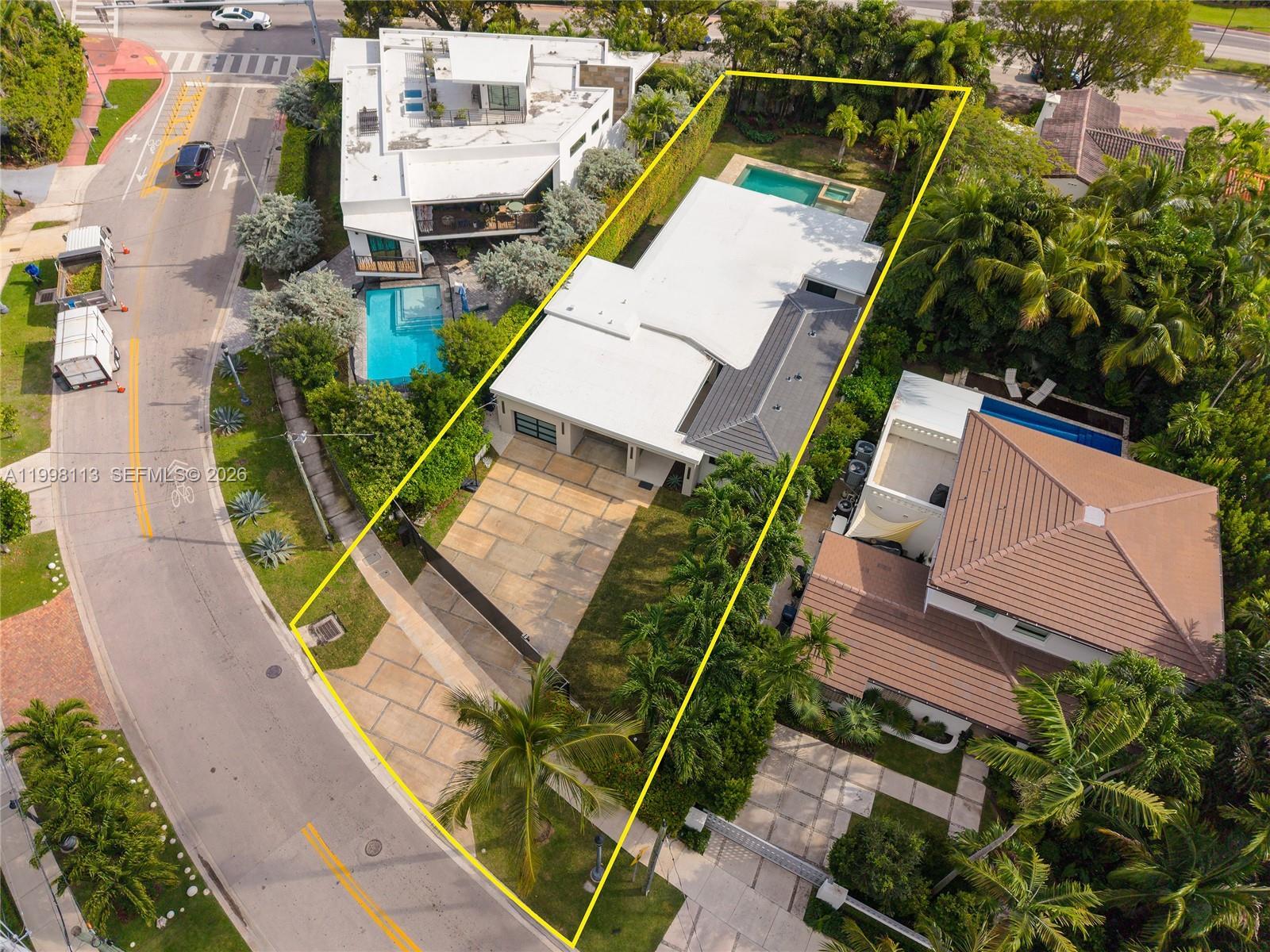 3141 N Bay Rd, Miami Beach FL 33140