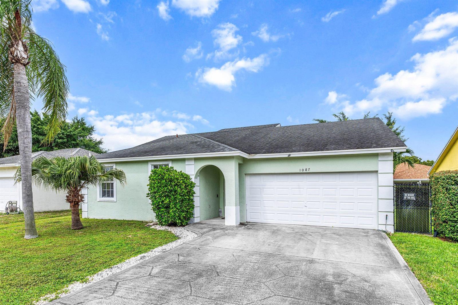 1087 Salmon Isle, FL 33413