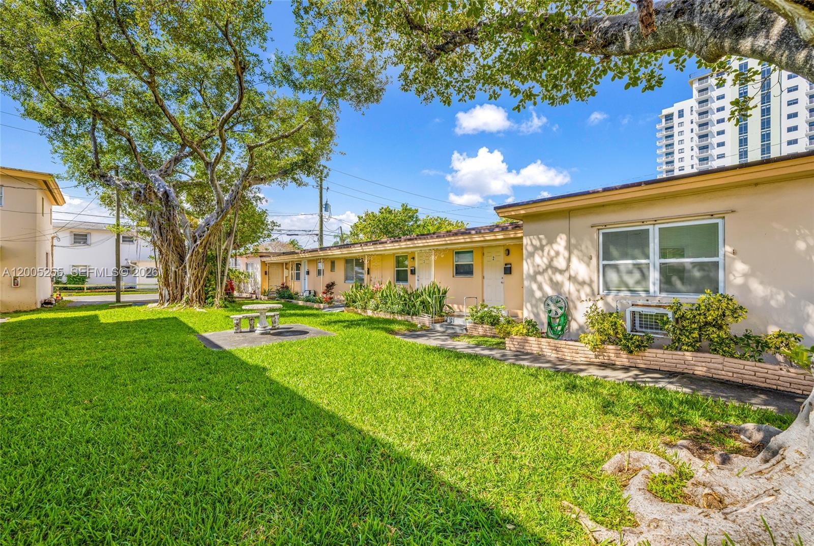 1708 Van Buren St # 6, Hollywood FL 33020