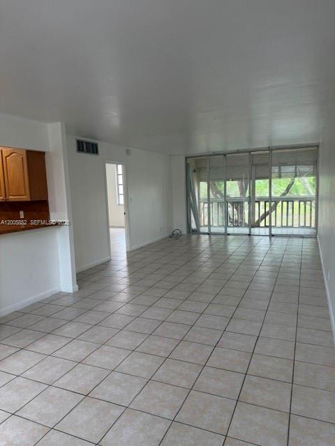7031 Environ Blvd # 221, Lauderhill FL 33319