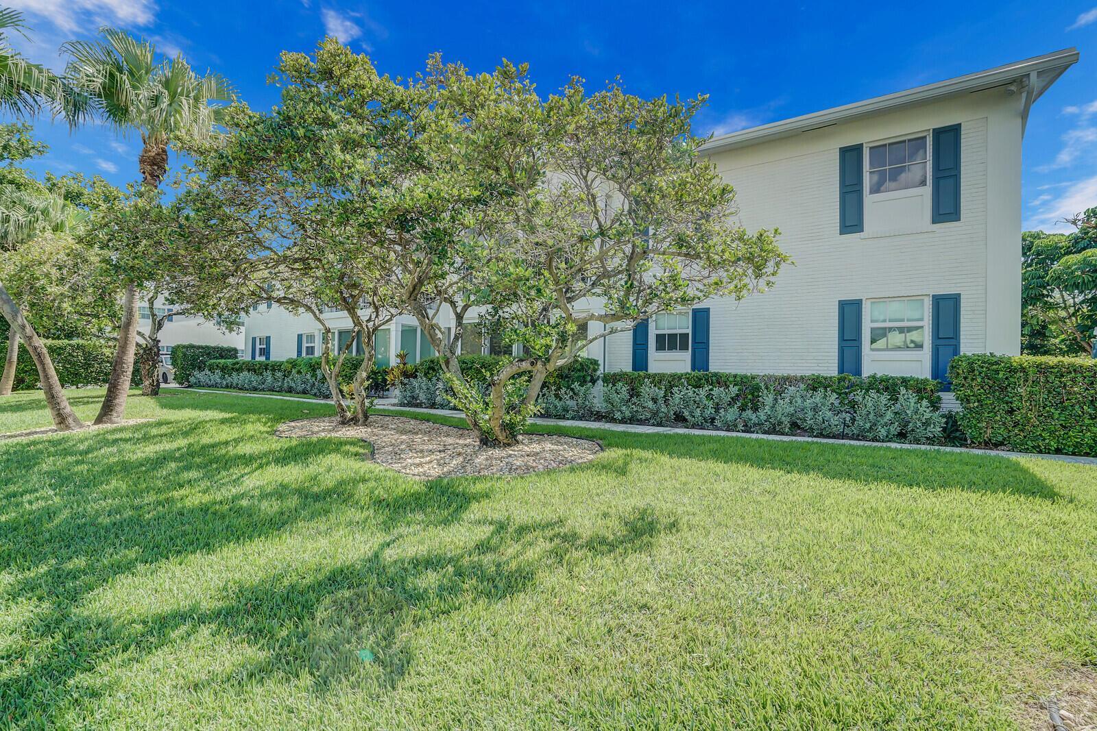 315 Venetian Drive # 8, Delray Beach FL 33483