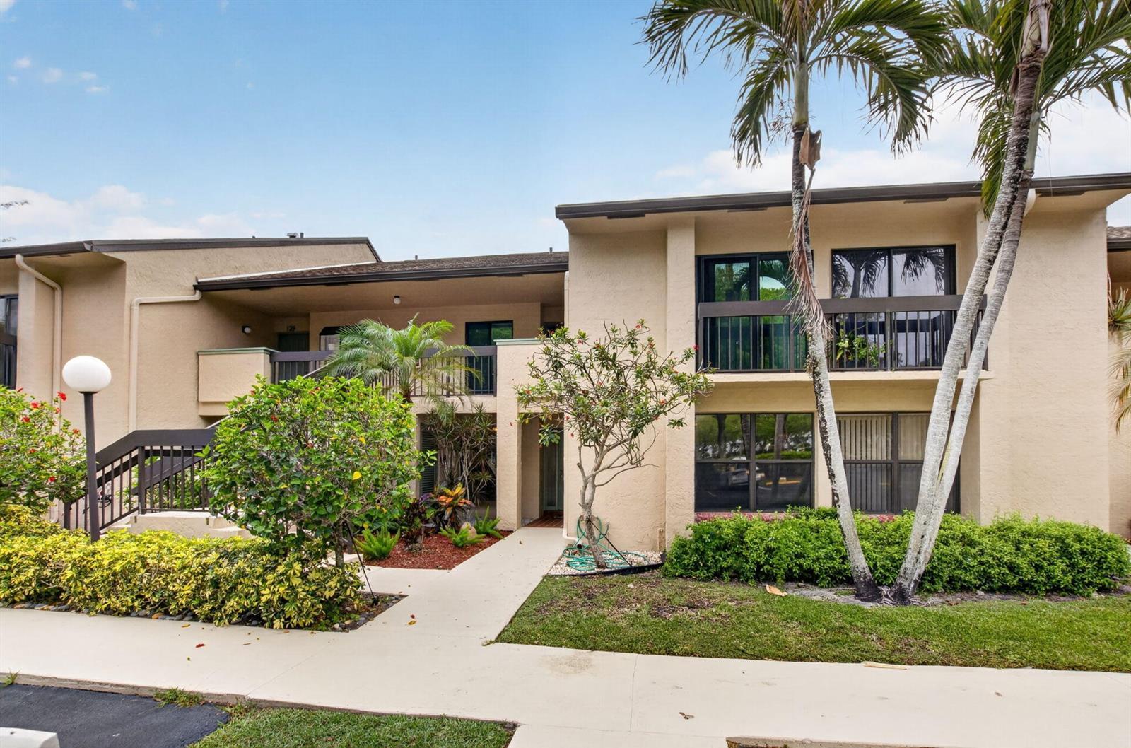 5021 Oakhill Lane # 114, Delray Beach FL 33484