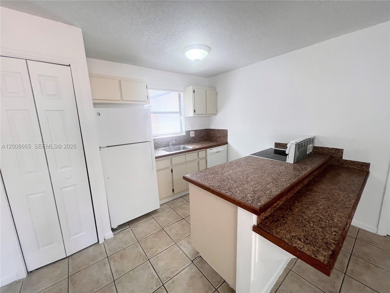 1832 My Pl # 39, West Palm Beach FL 33417