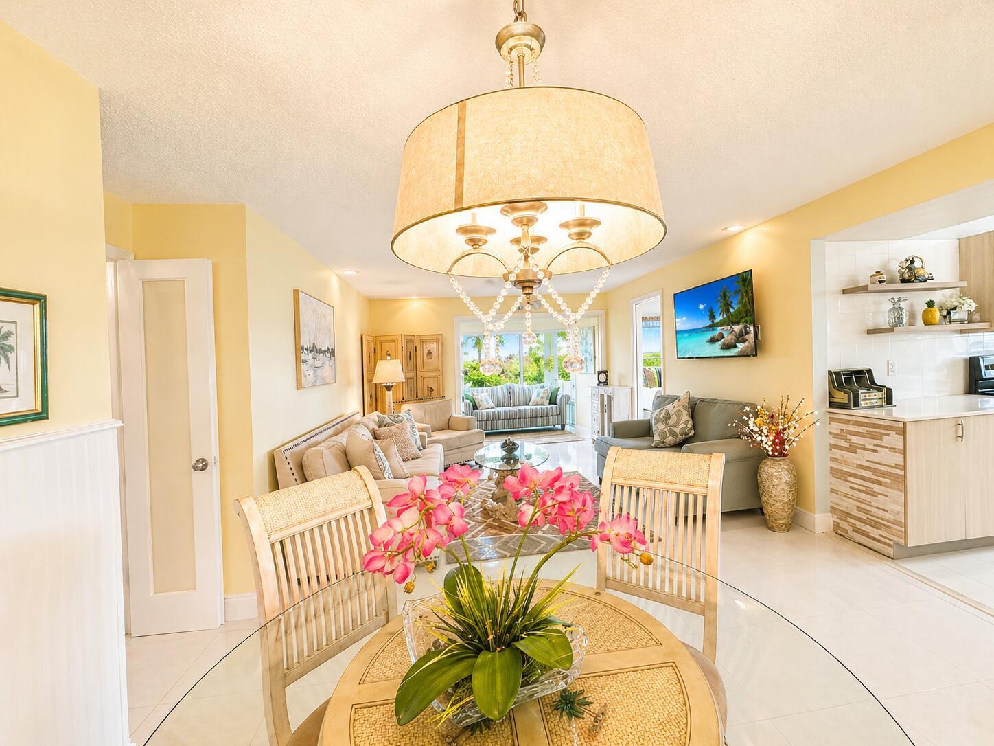 12 Colonial Club Drive # 305, Boynton Beach FL 33435