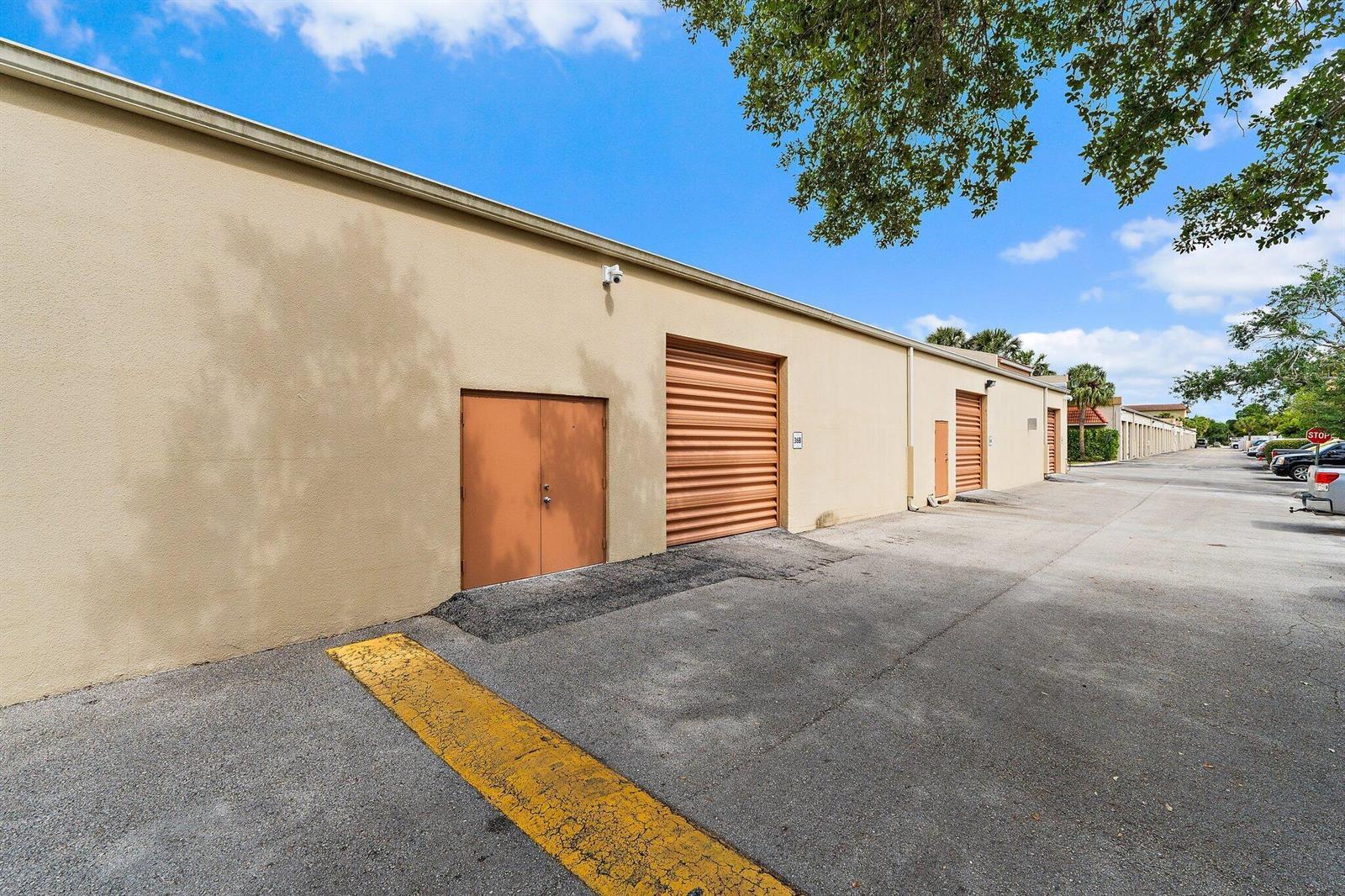 803 Maplewood Drive # 36b, Jupiter FL 33458