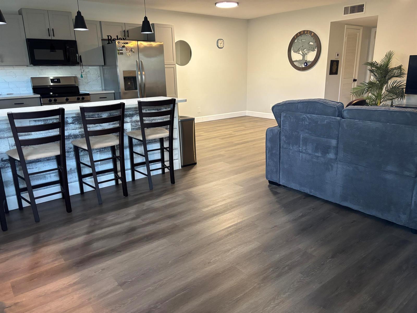 211 Country Lane # C, Boynton Beach FL 33435