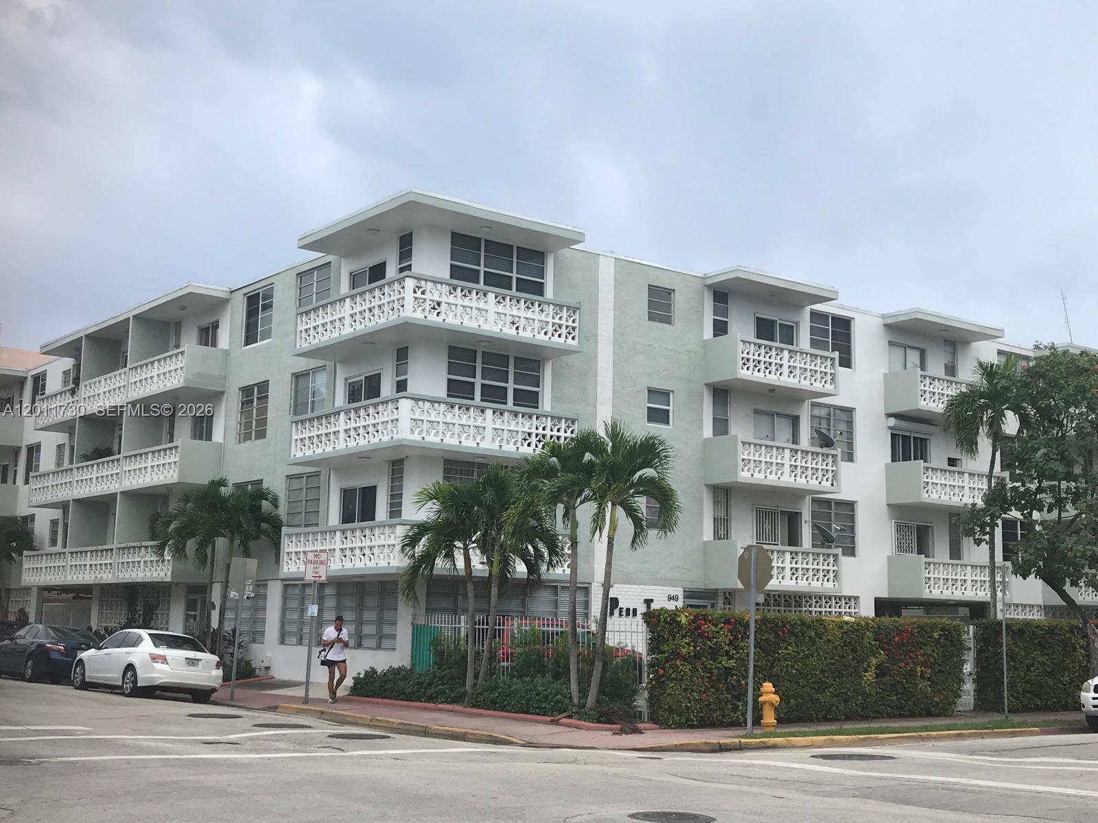 949 Pennsylvania Ave # 309, Miami Beach FL 33139