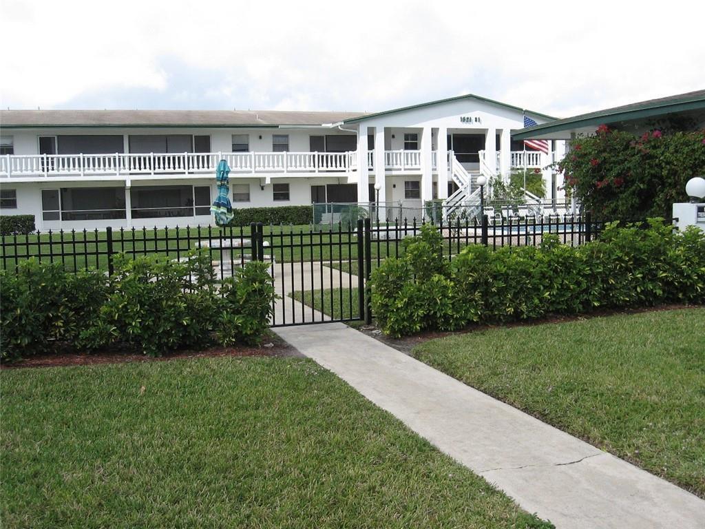 1631 NW 46th Avenue # 118, Lauderhill FL 33313