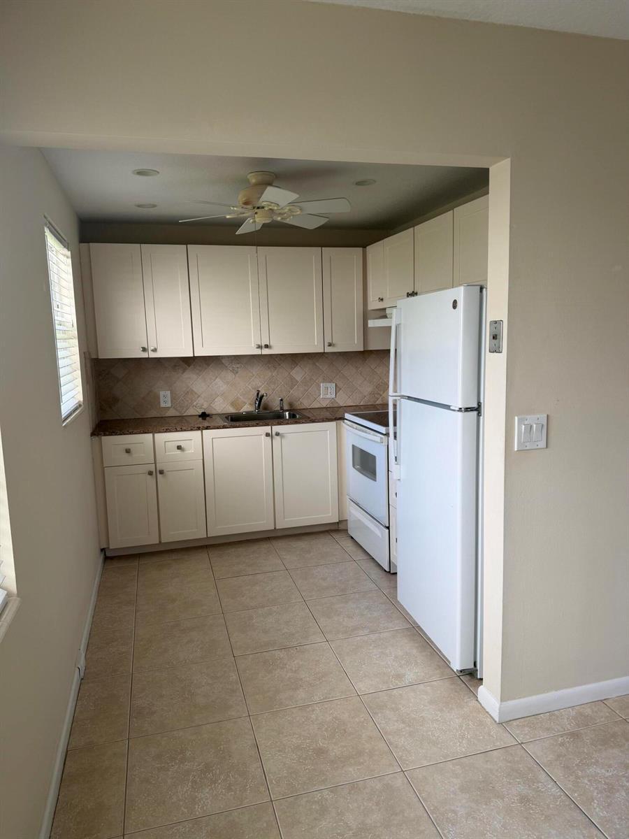 137 Fanshaw D, Boca Raton FL 33434