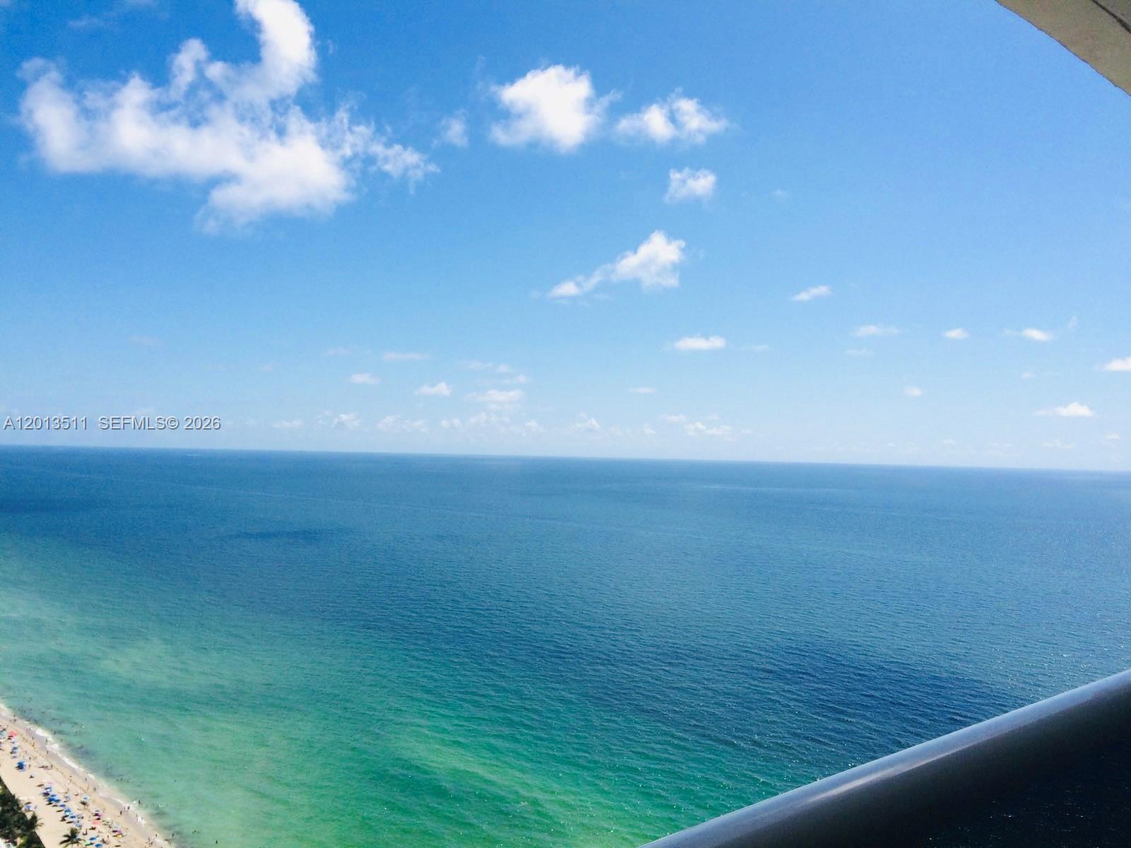 Hallandale Beach, FL